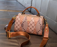 Hong Kong famous brand Boston women's bag 2024 new style bag fashionable single shoulder pillow bag large capacity versatile crossbody bag