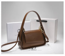 Hong Kong IT Gdledy genuine leather women's bag 2024 new popular retro commuting single shoulder armpit bag crossbody