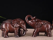 Elephant ornament, a pair of wooden carvings, ebony wood, solid wood, small elephant, living room carving, home decoration, wooden crafts