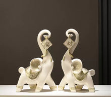 Home creative wealth elephant ornaments, a pair of living room TV cabinets, wine cabinets, light luxury high-end foyer wealth attracting decorations