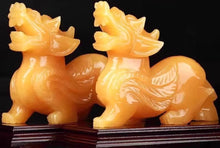 Natural yellow jade Pixiu ornaments, male and female, a pair of jade, leather hills, qilin shop, office decorations, opening gift