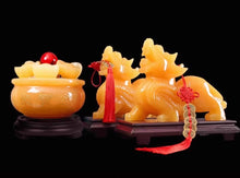 Natural yellow jade Pixiu ornaments, male and female, a pair of jade, leather hills, qilin shop, office decorations, opening gift