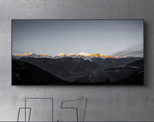 Industrial style living room decoration painting minimalist black and white Mount Fuji sofa background wall hanging painting light luxury atmospheric bedroom mural