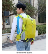 Outdoor hiking bag, lightweight and water-resistant, large capacity backpack, suitable for both men and women, hiking, camping, sports, and travel