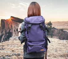 Mountaineering bag for women, lightweight outdoor professional hiking backpack, 2022 new large capacity travel bag, travel backpack for men