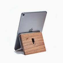 Amazon wholesale solid wood tray, tablet stand, wooden walnut tablet desktop stand