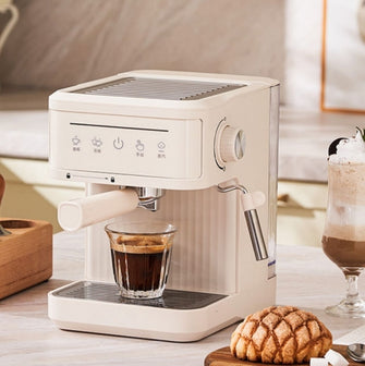 Multi functional Italian coffee machine for home use, fully semi-automatic, small milk froth, steam at 20 bar