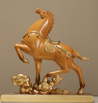 New Chinese style high-end horse ornaments have achieved immediate success and risen to fame. Office owners have desktop decorations and opening gifts