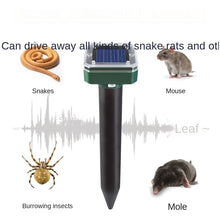 2/4Pcs Mole Rat Repellent Outdoor Solar Ultrasonic Vibration Repeller Spike Pest Deterrent for Lawn Garden Courtyard Farm