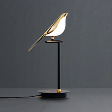 Glamorous Gold Bird's Lamp